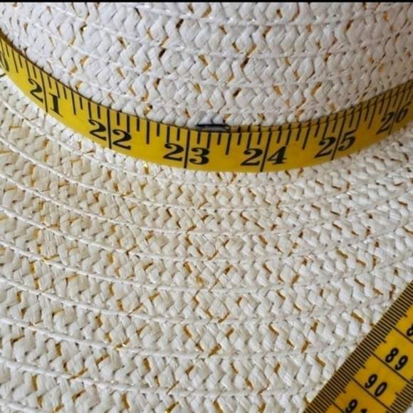 Woven sun hat with gold tone accent threads NWOT - Picture 7 of 7